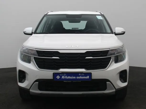 Car image 11