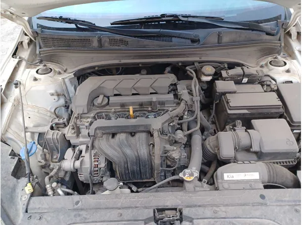 Car image 25