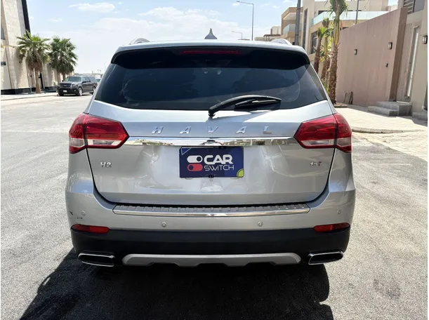 Car image 6