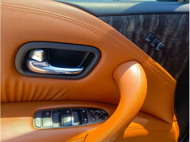 Car image 38