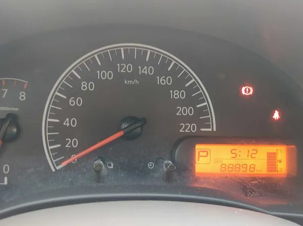 Car image 25