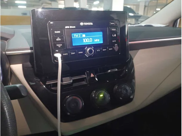 Car image 16