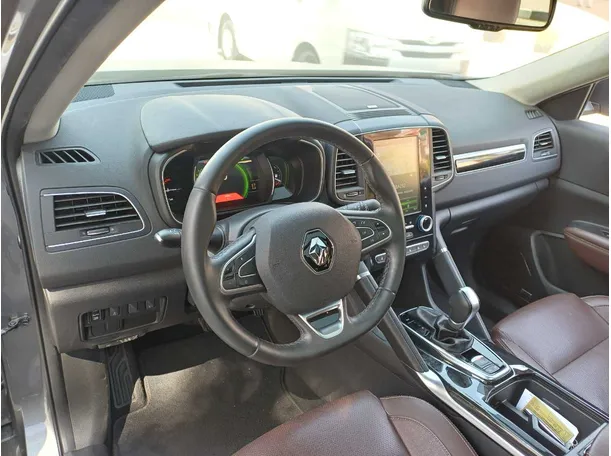 Car image 11