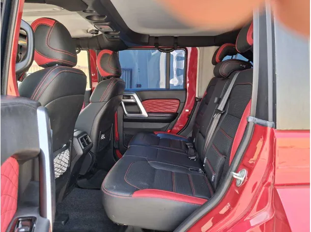 Car image 13