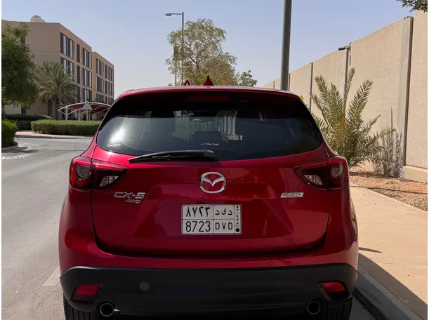 Car image 4