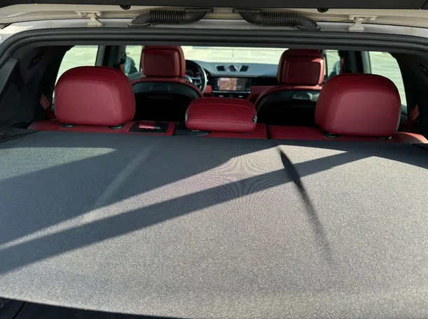 Car image 23