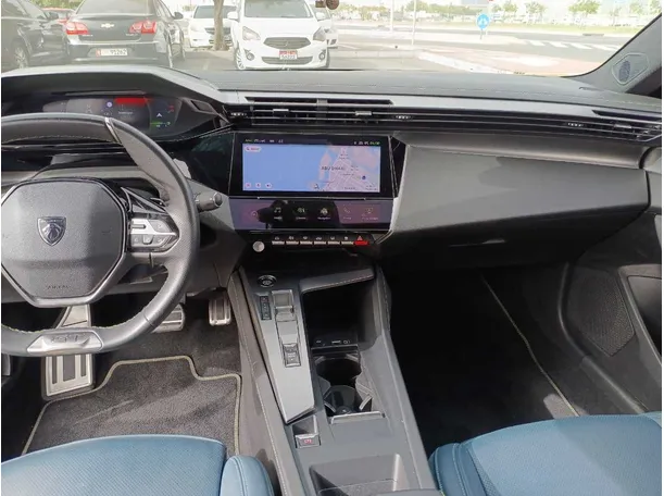 Car image 15