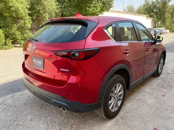 Car image 5