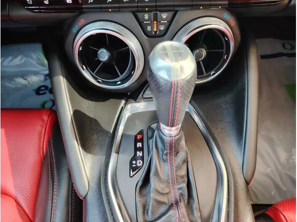 Car image 18
