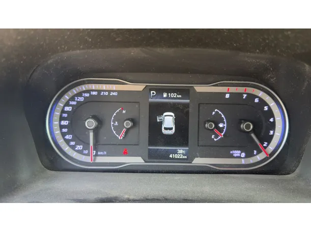 Car image 16