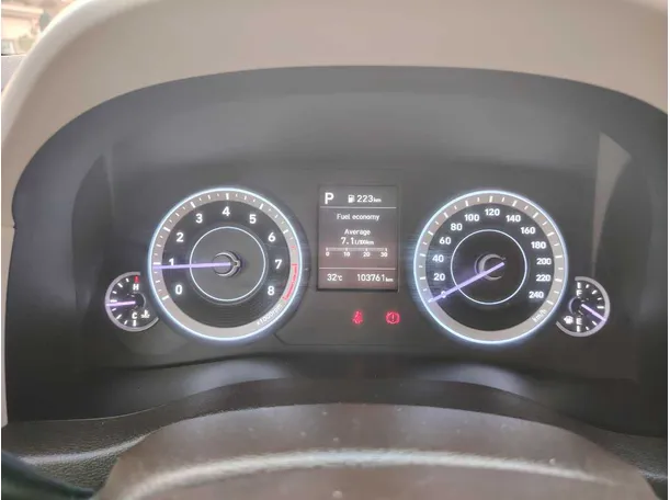 Car image 22
