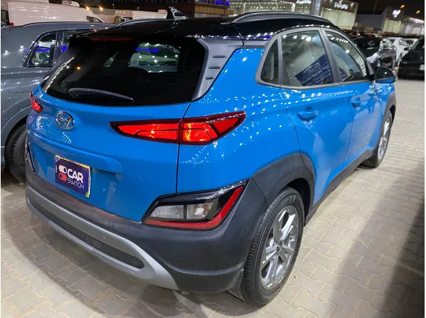 Car image 4