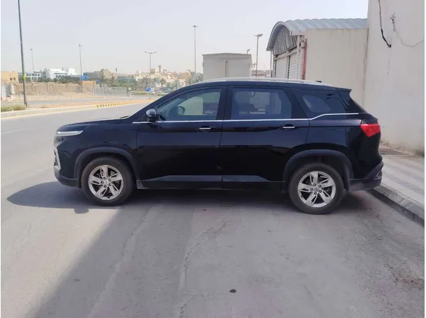 Car image 7