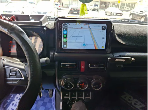 Car image 16