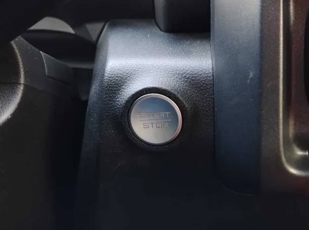 Car image 34