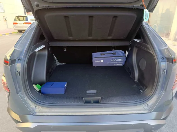 Car image 28