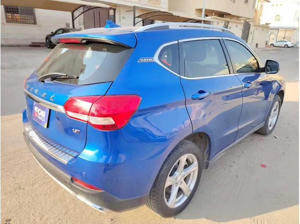 Car image 5