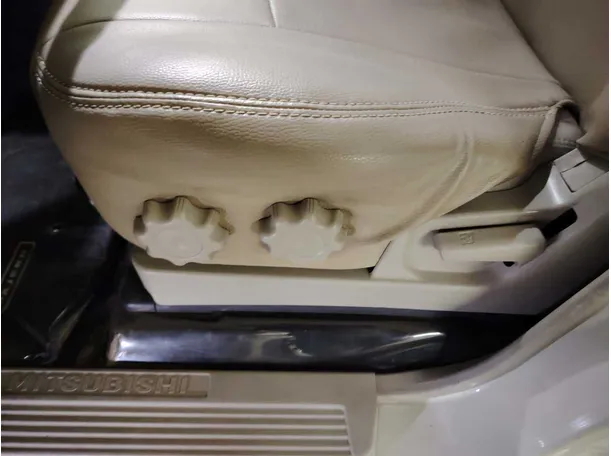 Car image 41