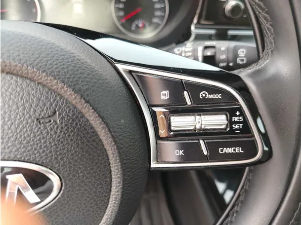 Car image 33