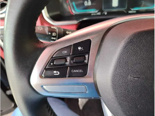 Car image 37