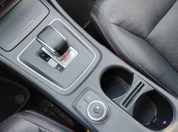 Car image 23