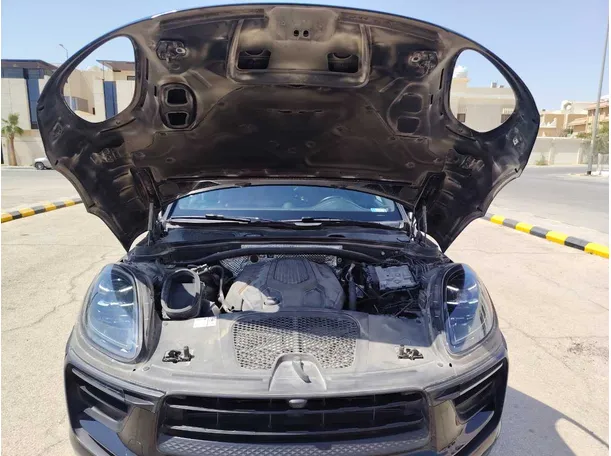 Car image 31
