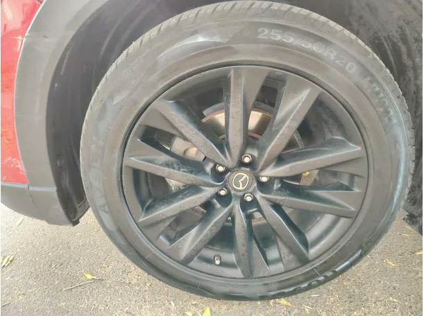 Car image 9