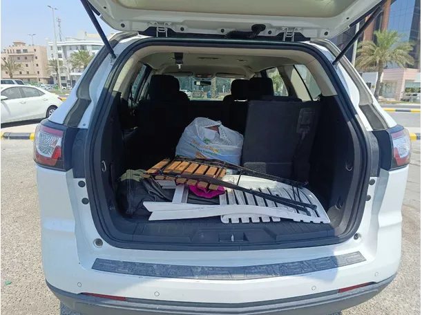 Car image 25