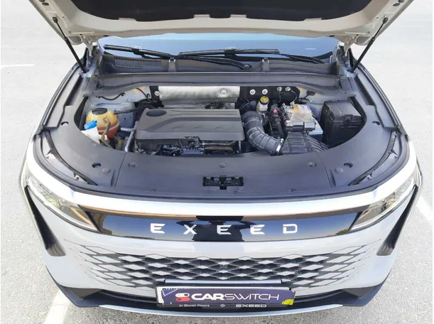 Car image 19
