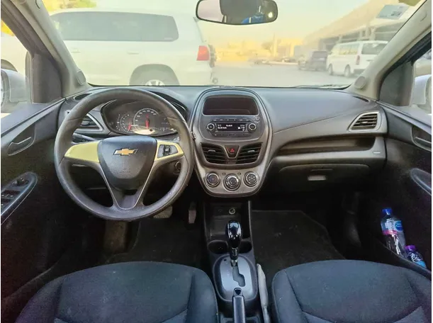 Car image 17