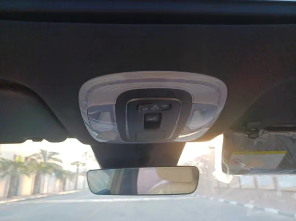Car image 22