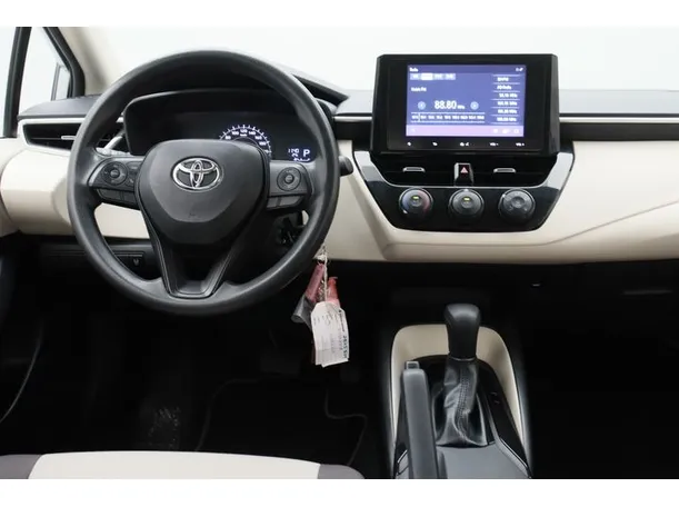 Car image 15