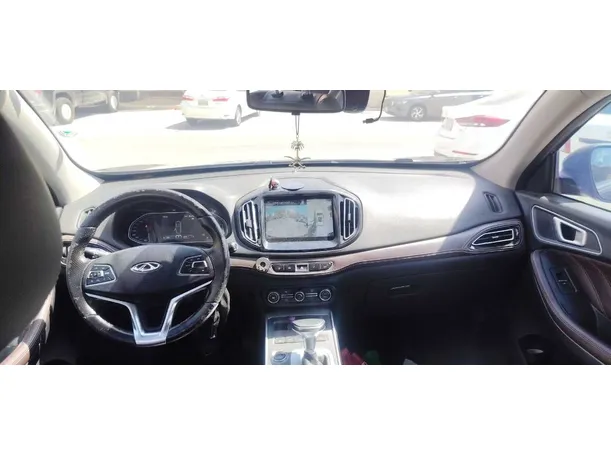 Car image 16