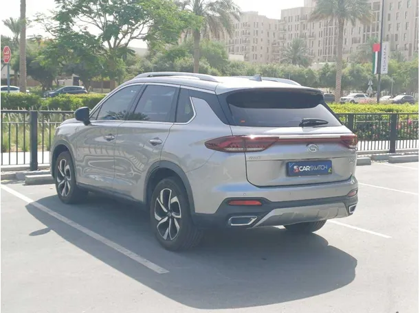Car image 7