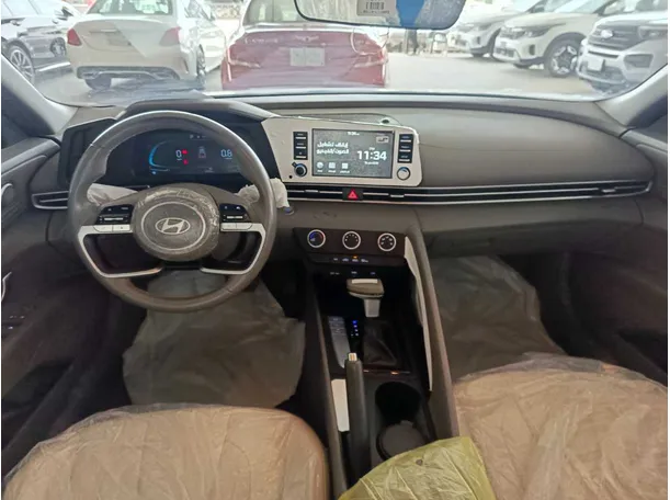 Car image 23