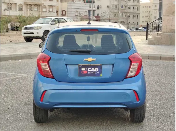 Car image 6