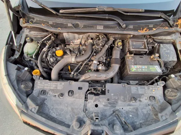 Car image 21