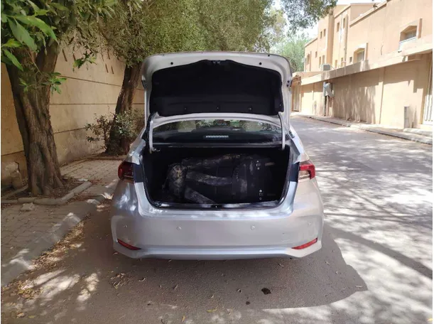 Car image 23