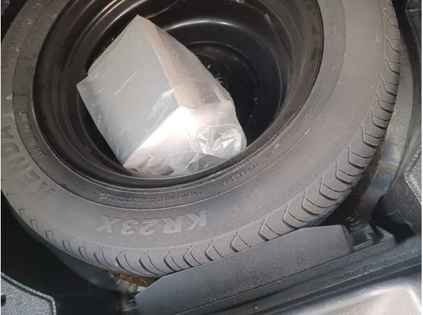 Car image 22