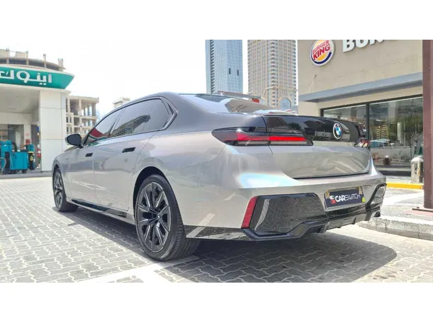 Car image 7