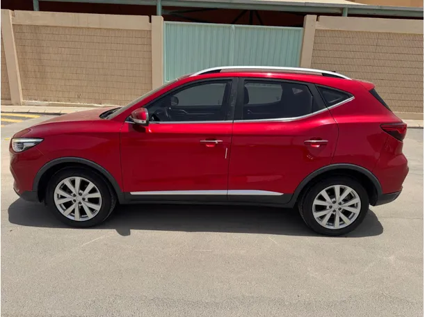 Car image 8