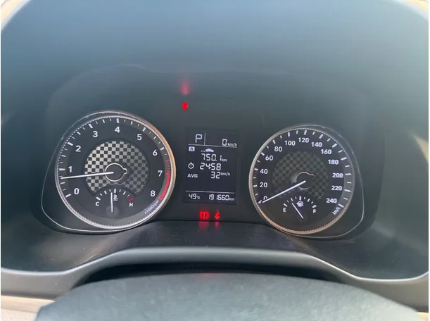 Car image 19