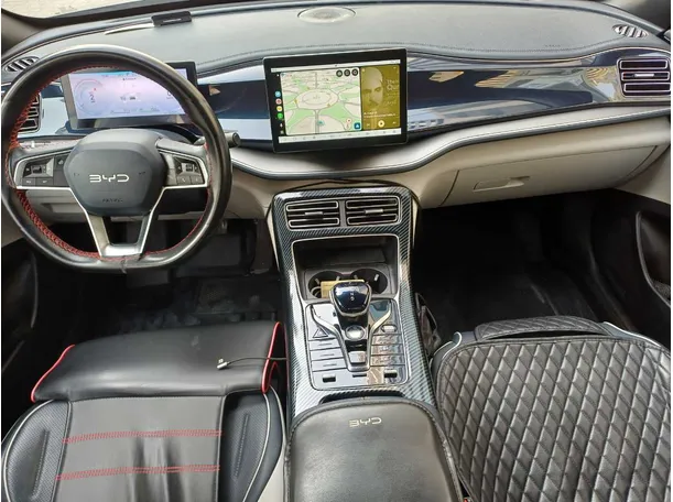 Car image 16