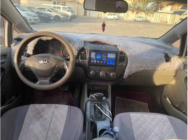 Car image 16