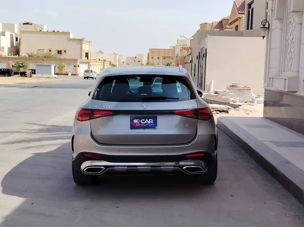 Car image 8