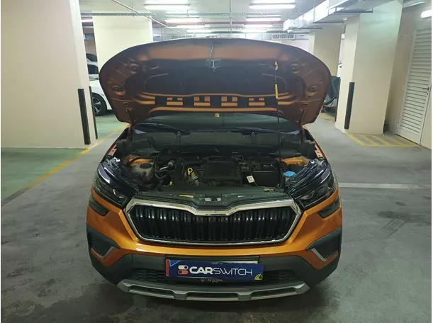 Car image 22