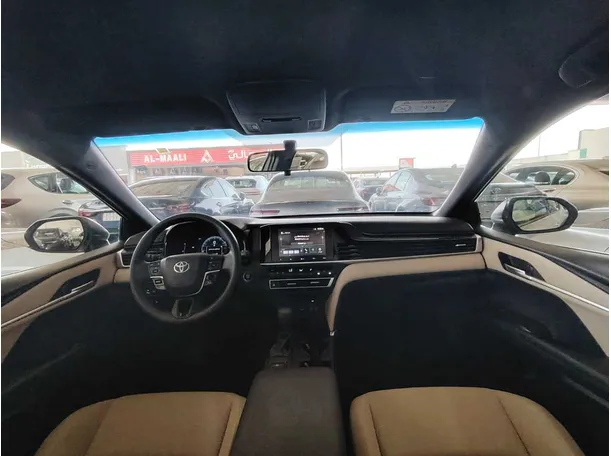 Car image 21