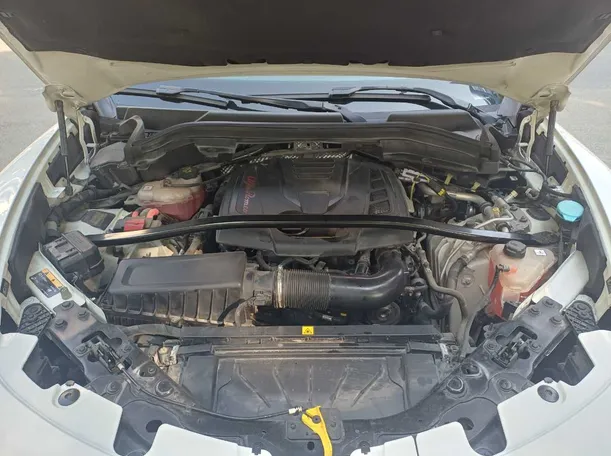Car image 23