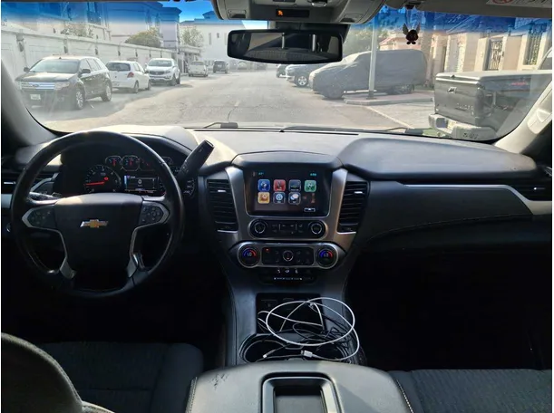 Car image 17