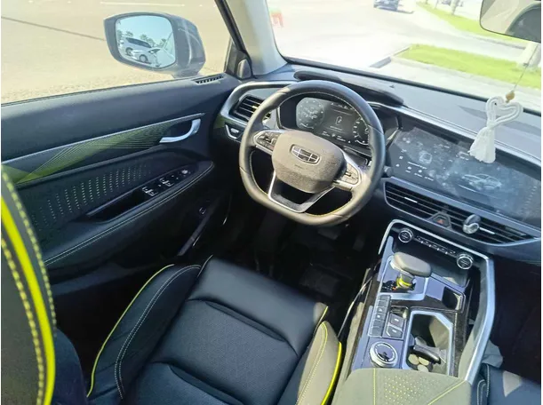 Car image 21